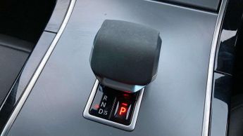 Land Rover Range Rover Velar Dynamic SE