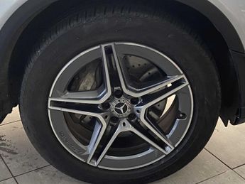 Mercedes-Benz GLC AMG Line