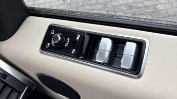 Land Rover Range Rover Sport HSE Silver