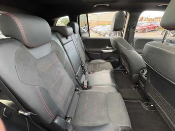 Mercedes-Benz EQB AMG Line