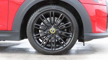 MINI Hatchback Cooper S Level 2