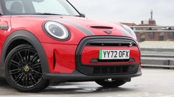 MINI Hatchback Cooper S Level 2