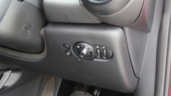 MINI Hatchback Cooper S Level 2