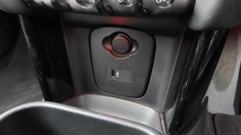 MINI Hatchback Cooper S Level 2