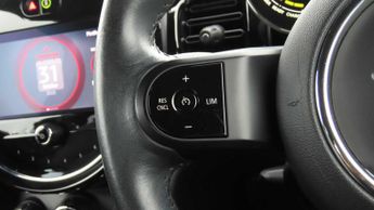 MINI Hatchback Cooper S Level 2