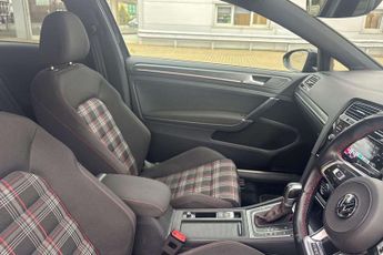 Volkswagen Golf GTI Performance