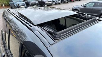 Land Rover Defender SE