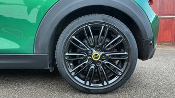 MINI Hatchback Cooper S Level 2