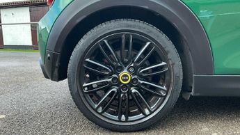 MINI Hatchback Cooper S Level 2