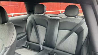 MINI Hatchback Cooper S Level 2