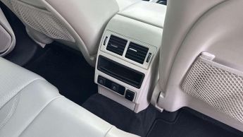 Jaguar F-PACE R-Dynamic HSE Black