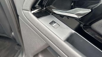 Land Rover Range Rover Evoque R-Dynamic S
