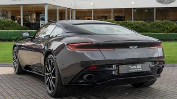 Aston Martin DB11 