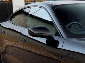 Porsche Taycan Saloon 