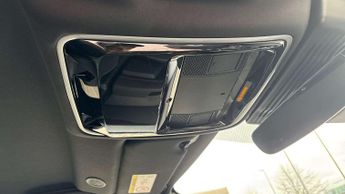 Land Rover Range Rover Velar R-Dynamic SE