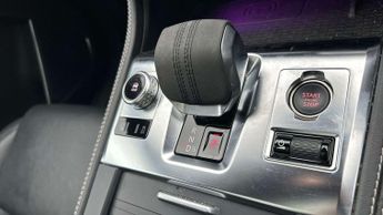 Jaguar F-PACE R-Dynamic SE Black