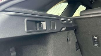 Jaguar F-PACE R-Dynamic SE Black