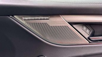 Jaguar F-PACE R-Dynamic SE Black