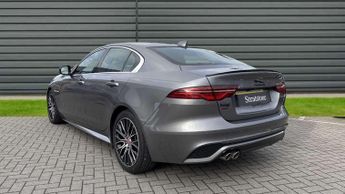 Jaguar XE R-Dynamic S