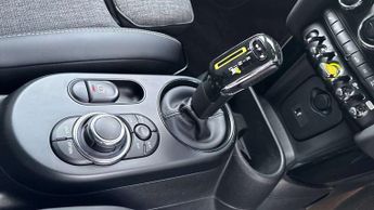 MINI Hatchback Cooper S Level 2