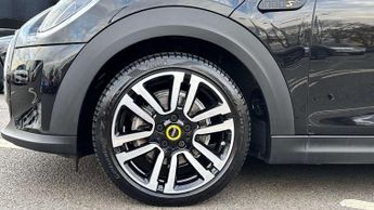 MINI Hatchback Cooper S Level 2