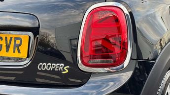 MINI Hatchback Cooper S Level 2