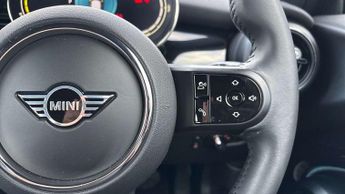 MINI Hatchback Cooper S Level 2