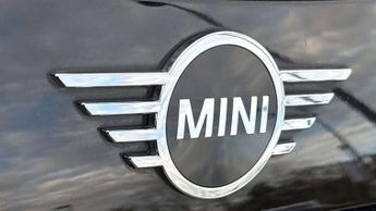 MINI Hatchback Cooper S Level 2