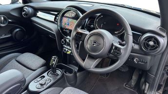 MINI Hatchback Cooper S Level 2