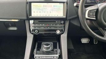 Jaguar F-PACE Chequered Flag