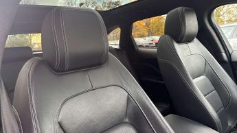 Jaguar F-PACE Chequered Flag