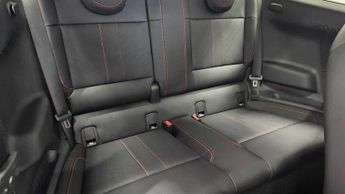 MINI Cooper John Cooper Works