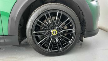 MINI Hatchback Cooper S Level 2