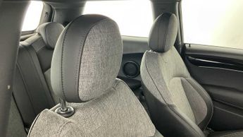 MINI Hatchback Cooper S Level 2