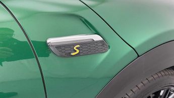 MINI Hatchback Cooper S Level 2