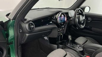 MINI Hatchback Cooper S Level 2