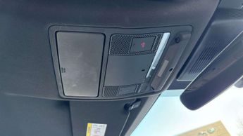 Land Rover Discovery Sport R-Dynamic SE