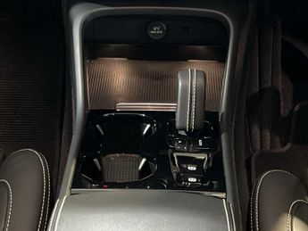 Volvo Xc40 R DESIGN Pro