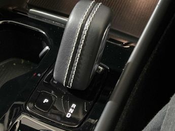 Volvo Xc40 R DESIGN Pro