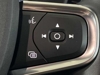 Volvo Xc40 R DESIGN Pro