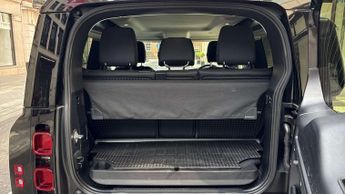 Land Rover Defender S