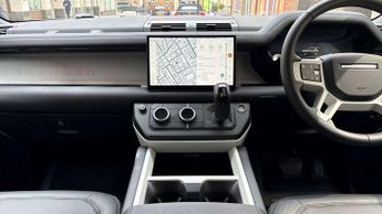 Land Rover Defender S