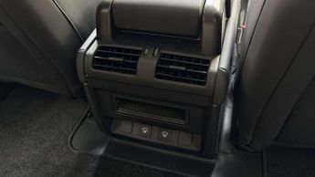 Land Rover Defender S