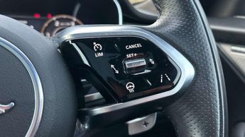 Jaguar F-PACE R-Dynamic HSE