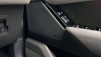 Land Rover Range Rover Velar Dynamic SE