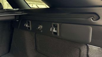 Land Rover Range Rover Velar Dynamic SE