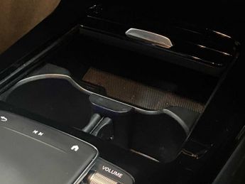 Mercedes-Benz Cla AMG Line