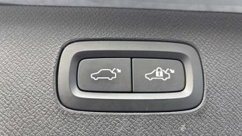 Volvo XC90 R DESIGN Pro