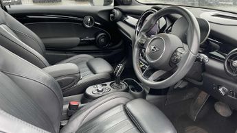 MINI Hatchback Cooper S Level 3