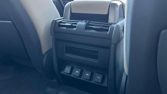 Land Rover Defender S